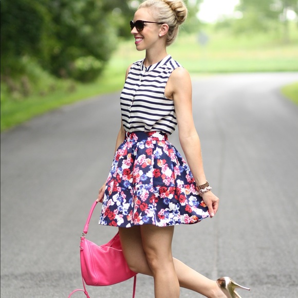 Express Dresses & Skirts - Floral skater skirt size 6.